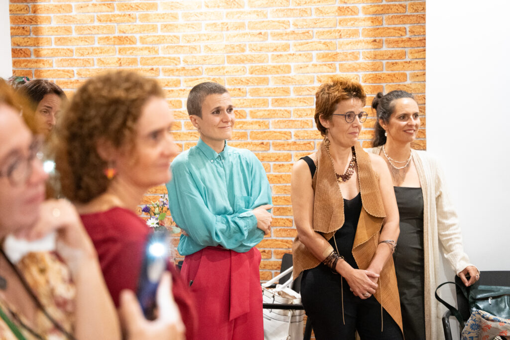 Grupo de personas en un evento.